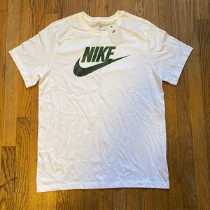 MENS LARGE WHITE NIKE LOGO TSHIRT